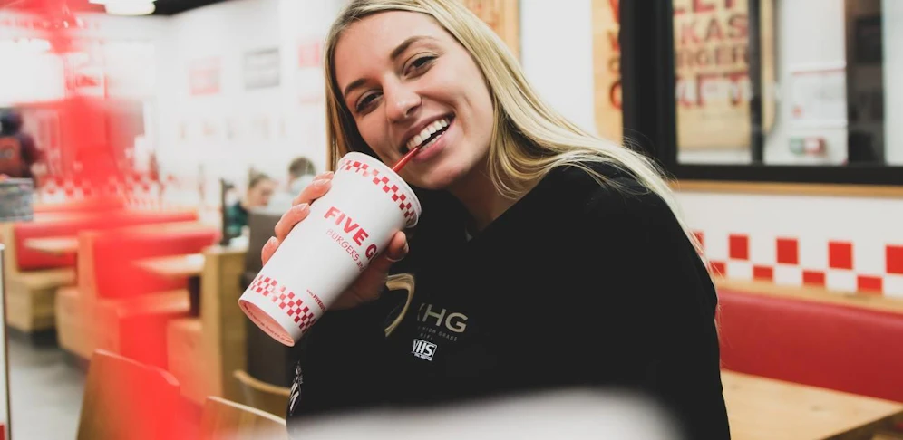Ob Fast Food, Cola, Trash-TV oder etwas anderes: Welche kleine Sünde möchtest du nicht missen?