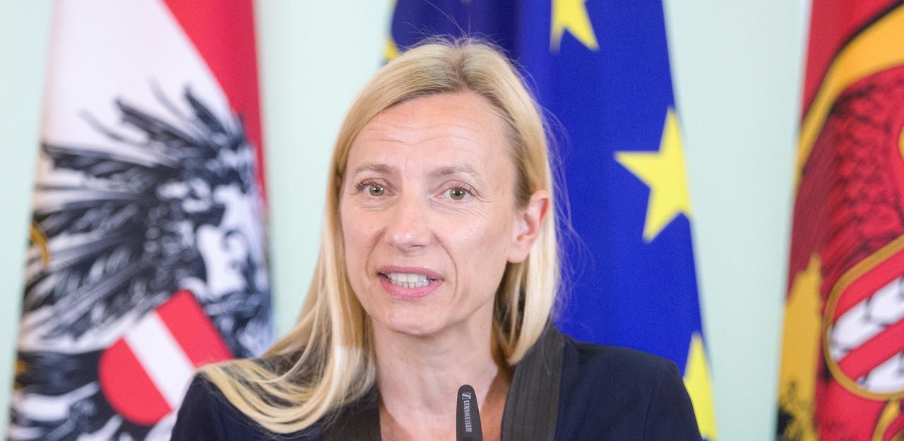 Heute.at - Bogner-Strauß wird steirische Landesrätin