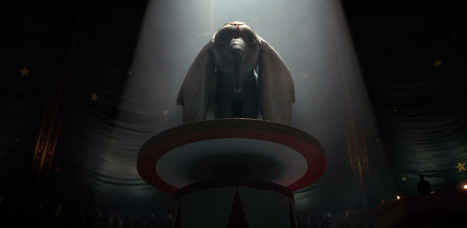 Disneys "Dumbo" hebt im neuen Trailer ab