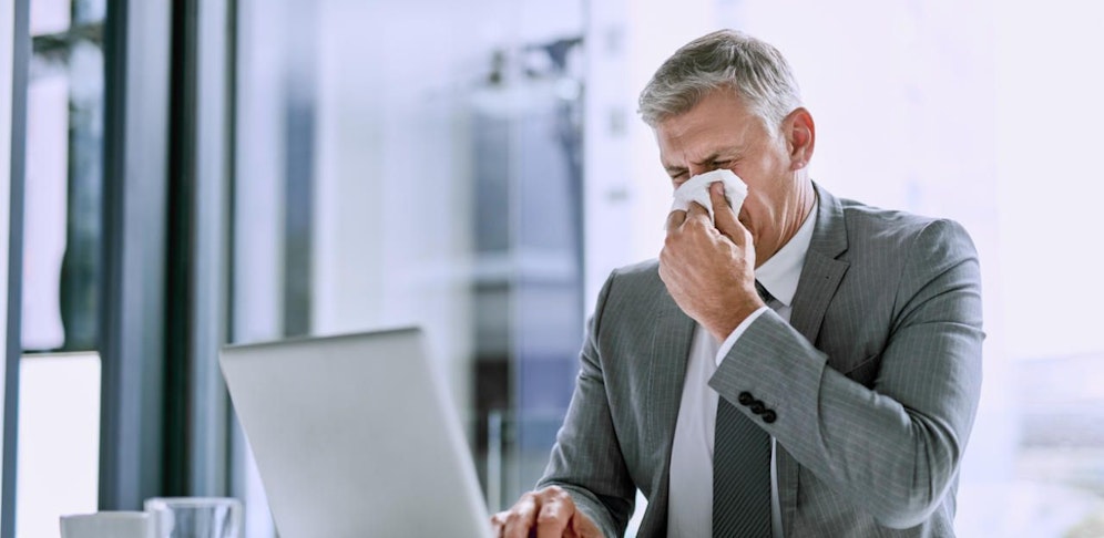 Laut einer AK-Befragung sind 90 Prozent schon einmal krank in die Arbeit gegangen - und viele tun es nach wie vor.