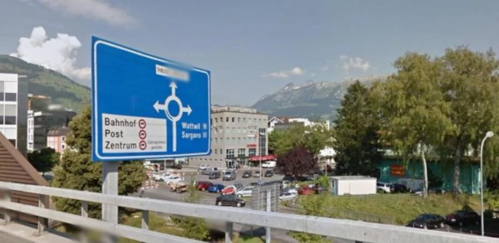 Im Industriegebiet von Buchs wurde der junge Mann entdeckt.  