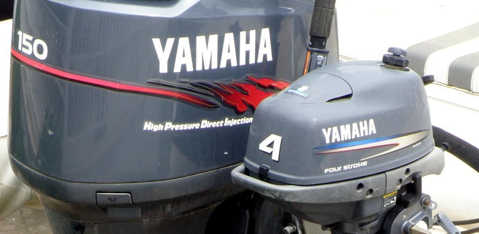 Zwei Yamaha-Bootsmotoren von einer Fähre wurden gestohlen.