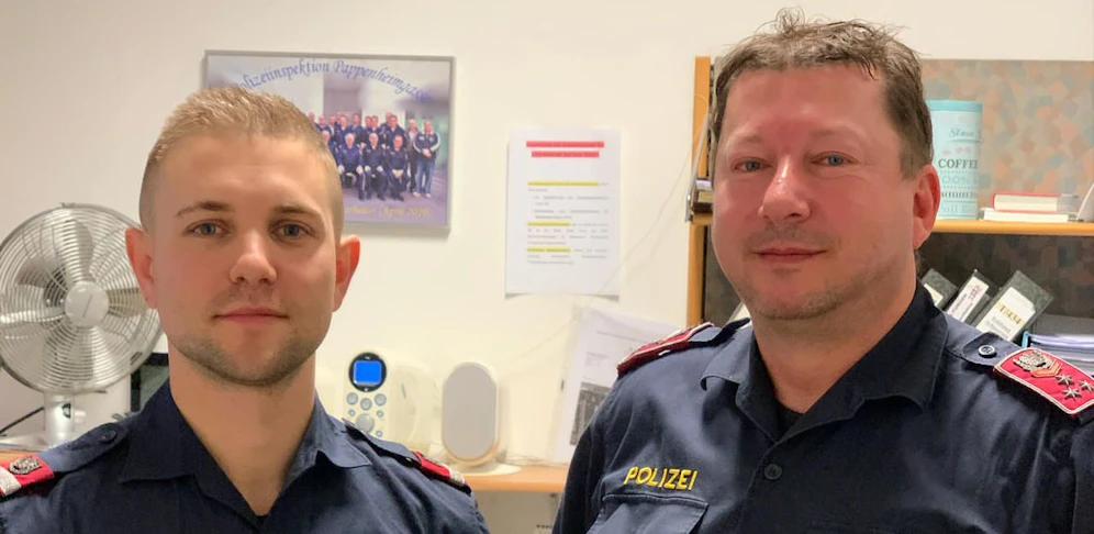 Die zwei Polizisten reagierten schnell und richtig.