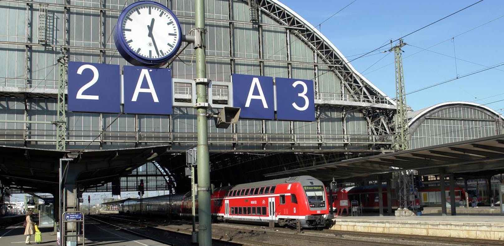 Am Bremer Hauptbahnhof wurde die Polizei auf den fidelen Langfinger aufmerksam.