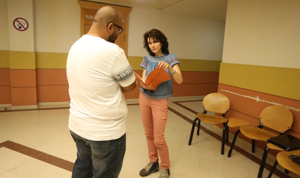 Rafael R. mit Anwältin Astrid Wagner.