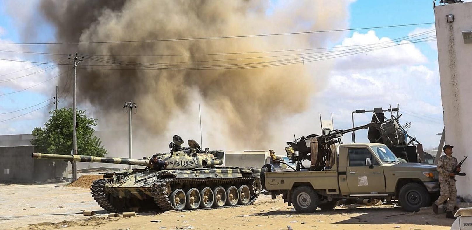 Libyen: Angriffe auf Tripolis werden fortgesetzt