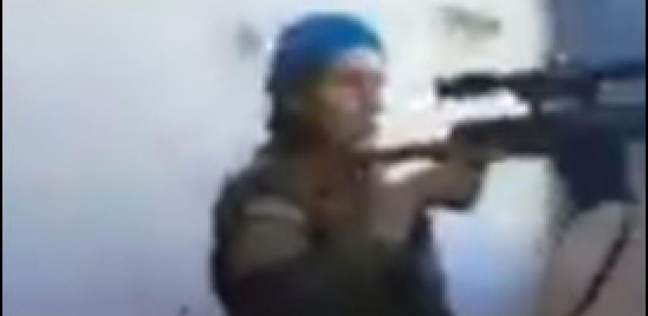 Heute.at - Scharfschützin entgeht nur knapp Kopfschuss