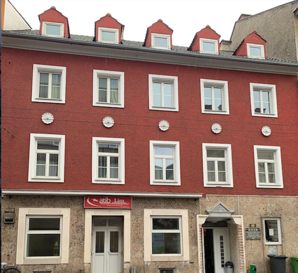 Ein Imam in Linz soll pro Genuss-Ehe eines Afghanen 1.000 Euro kassiert haben. 