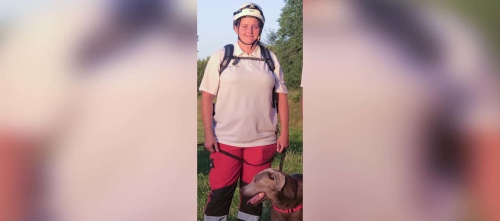 Hund Davis und Frauchen Nicole Preuner fanden die gestürzte Pensionistin unverletzt.