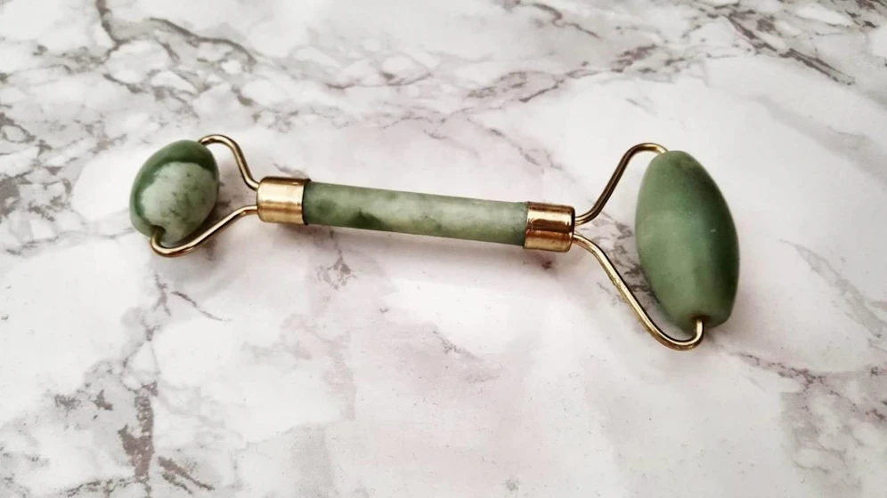 Ein kleines Utensil, das sich derzeit großer Beliebtheit in der Beauty-Branche erfreut. 