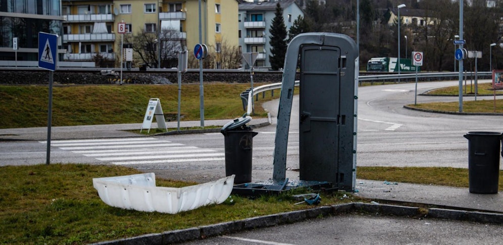Das stinkt den Schwertbergern: Unbekannte haben dieses Klo gesprengt.