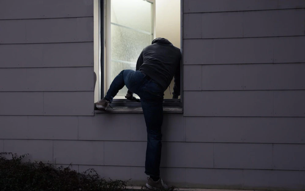 Polizisten beobachteten die beiden Männer bei der Flucht aus dem Fenster.