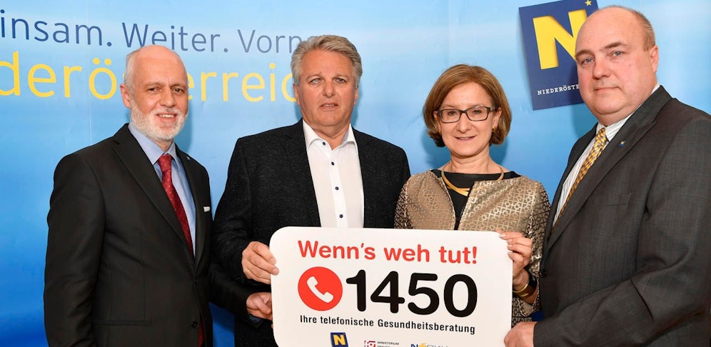 Stellten die neue telefonische Gesundheitsberatung vor: LH-Stellvertreterin Johanna Mikl-Leitner, Gerhard Hutter (Obmann NÖGKK), Gerald Bachinger (NÖ PPA), Christof Constantin Chwojka (CEO Notruf NÖ)