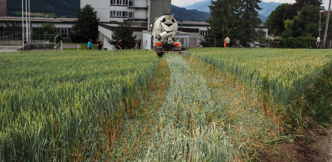 Heute.at - Geister-Betonmischer kracht gegen Trafostation