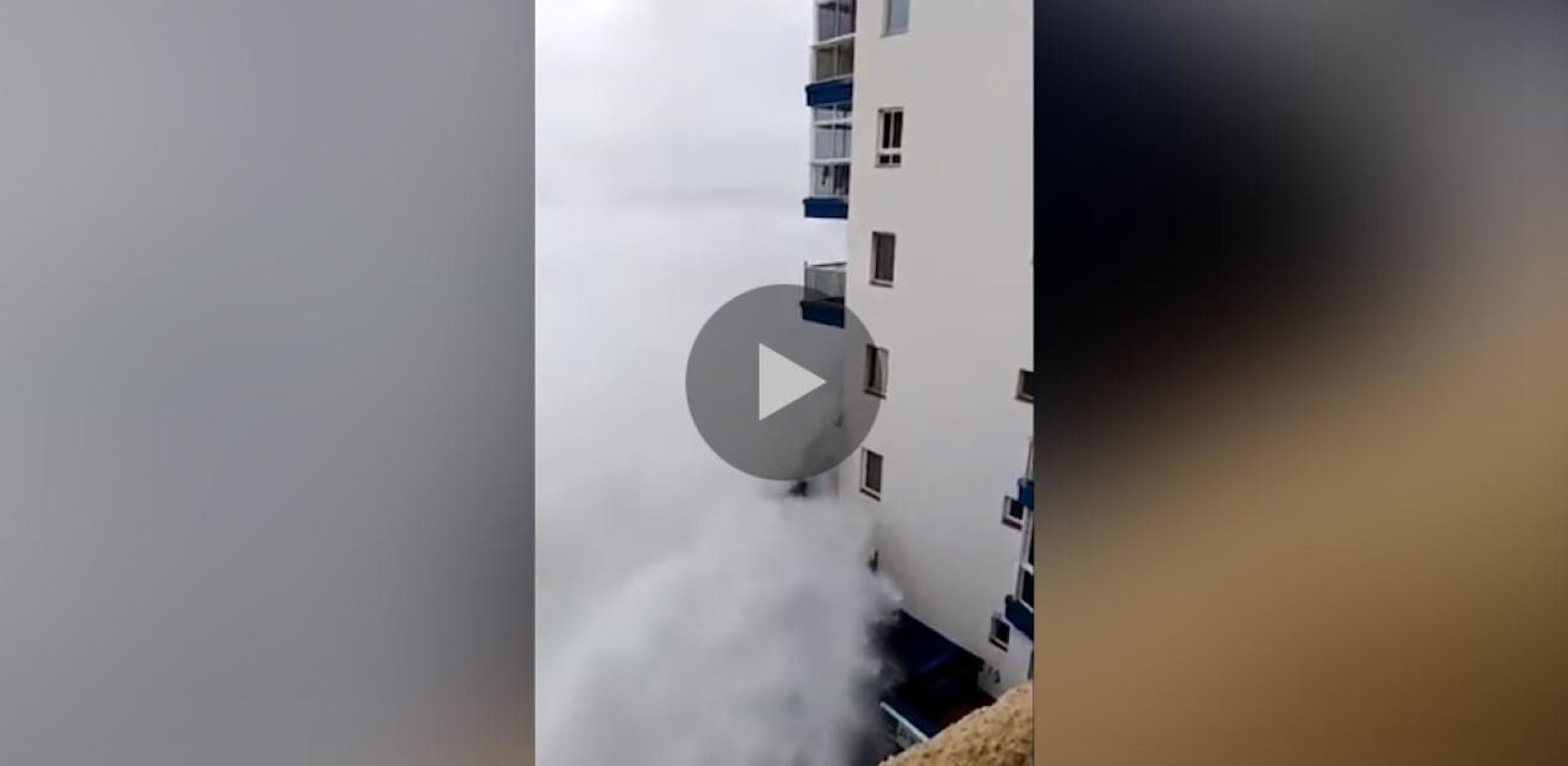 Riesen-Welle zerstört Balkone auf Teneriffa