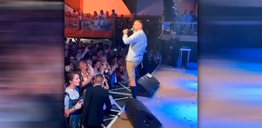 Der Rapper wirkte ziemlich angetrunken.