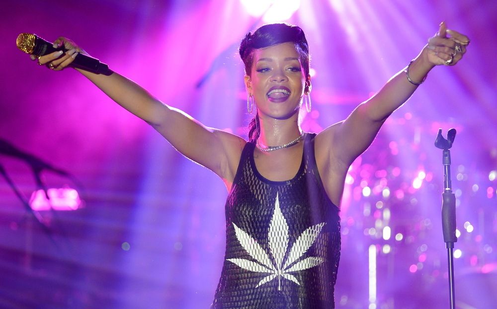 Rihannas Beziehung Zu Brown Eine Trotzreaktion Szene Heute At