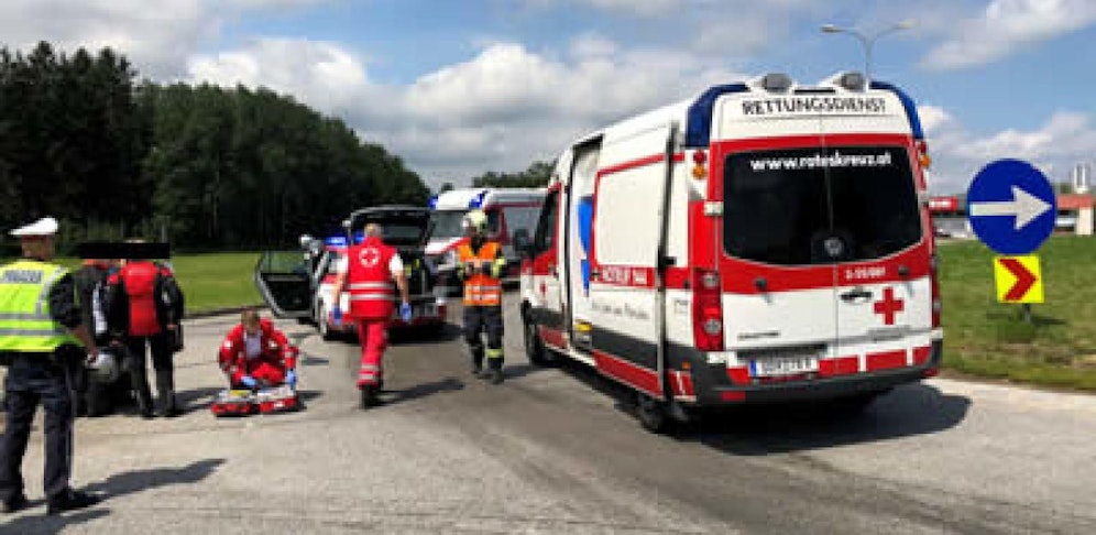 Die Rettung kümmerte sich um den Verletzten.