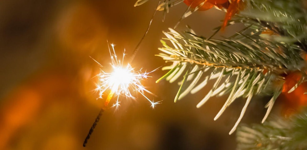 Ein Sternspritzer setzte einen Christbaum in Brand