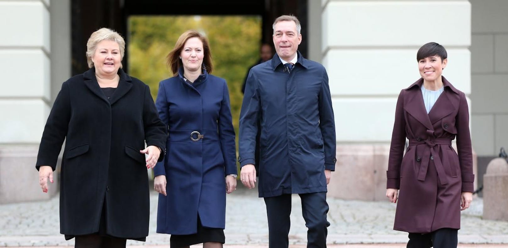 Norwegens Premierministerin Erna Solberg, Finanzministerin Marit Berger Rosland, Verteidigungsminister Frank Bakke-Jensen und Außenministerin Ine Eriksen Soreide.