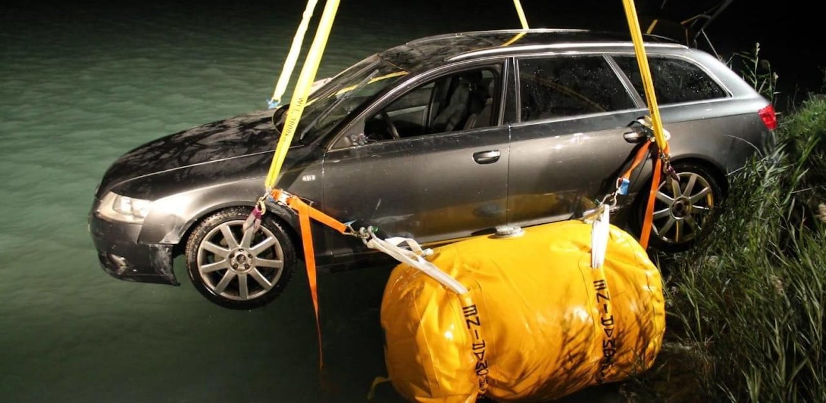 Abflug in den See: Taucher bergen versunkenes Auto