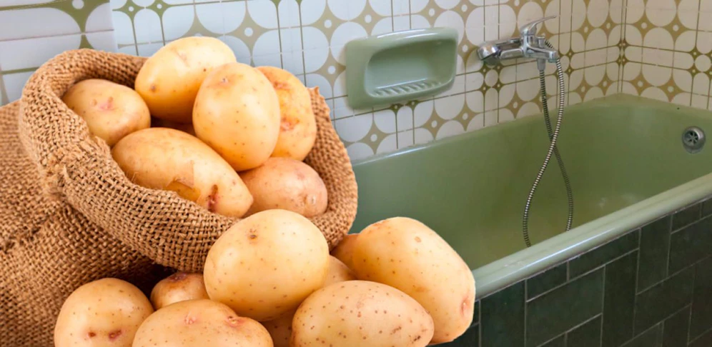 Ein Sack Erdäpfel und eine Badewanne. Bildmontage/Symbolfoto