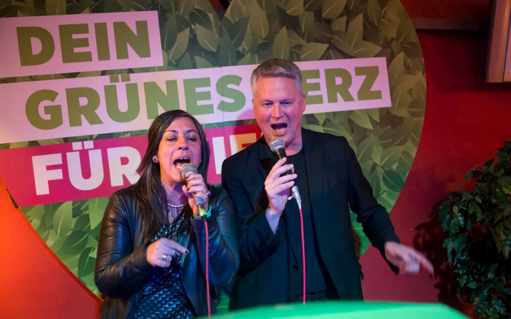 Mit den Missklängen der Vergangenheit soll jetzt Schluss sein. Ab jetzt wollen die Wiener Grünen von Wiens Vizebürgermeisterin Maria Vassilakou und Klubchef David Ellensohn wieder in Harmonie auftreten.