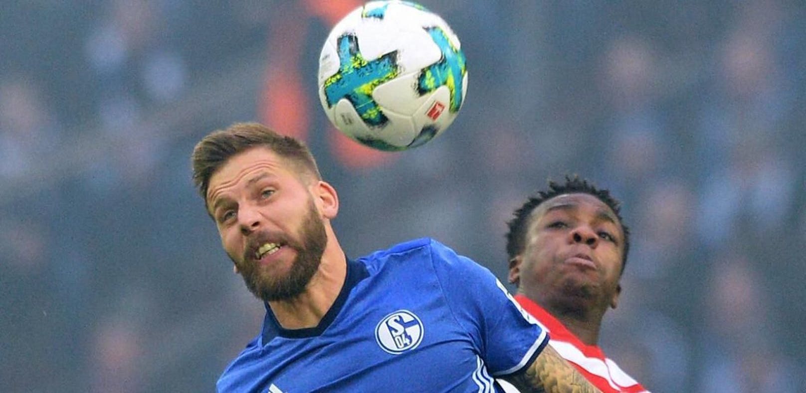 2:0! Burgstaller schießt Schalke auf Platz zwei