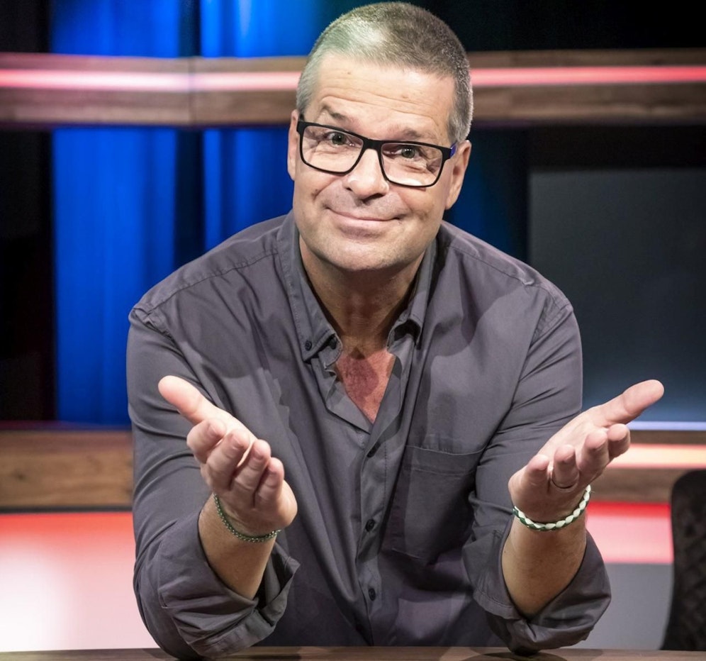 Neo-Host Gerold Rudle. 