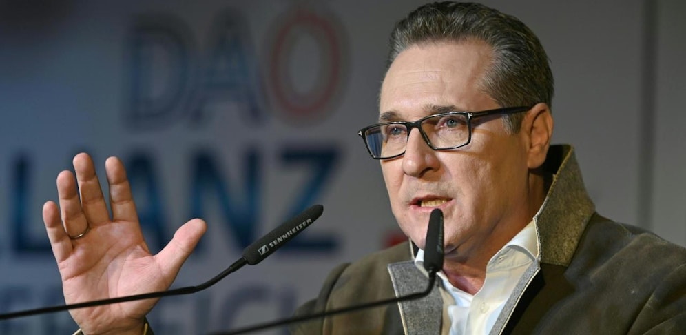 Übt scharfe Kritik an der Regierung: DAÖ-Politiker Heinz-Christian Strache. 