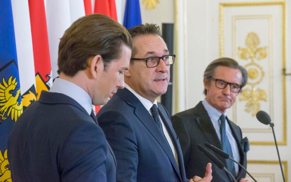 Kurz, Strache und Regierungssprecher Launsky.