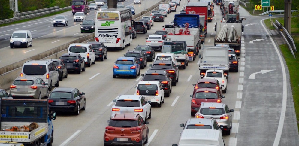 Auf der A2 kam es durch die Frau zu massiven Behinderungen.