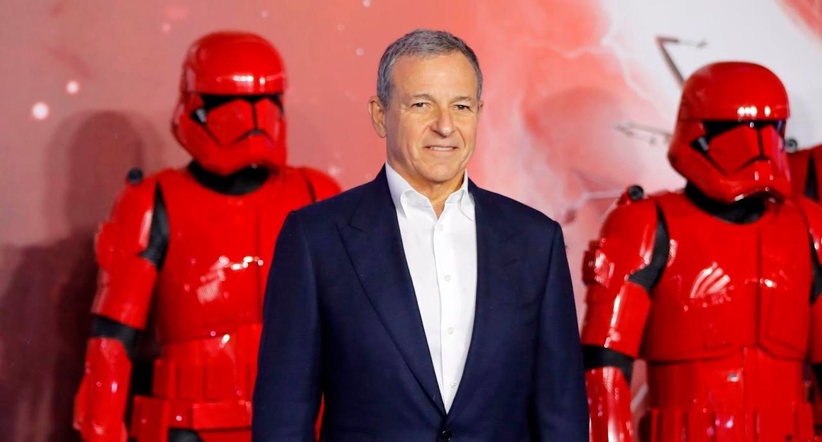 Disney-CEO Bob Iger am roten Teppich bei der Premiere zu Star Wars: The Rise of Skywalker in London am 18. Dezember 2019