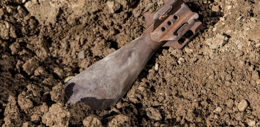 Die Nebelgranate wurde in einem Maisfeld gefunden