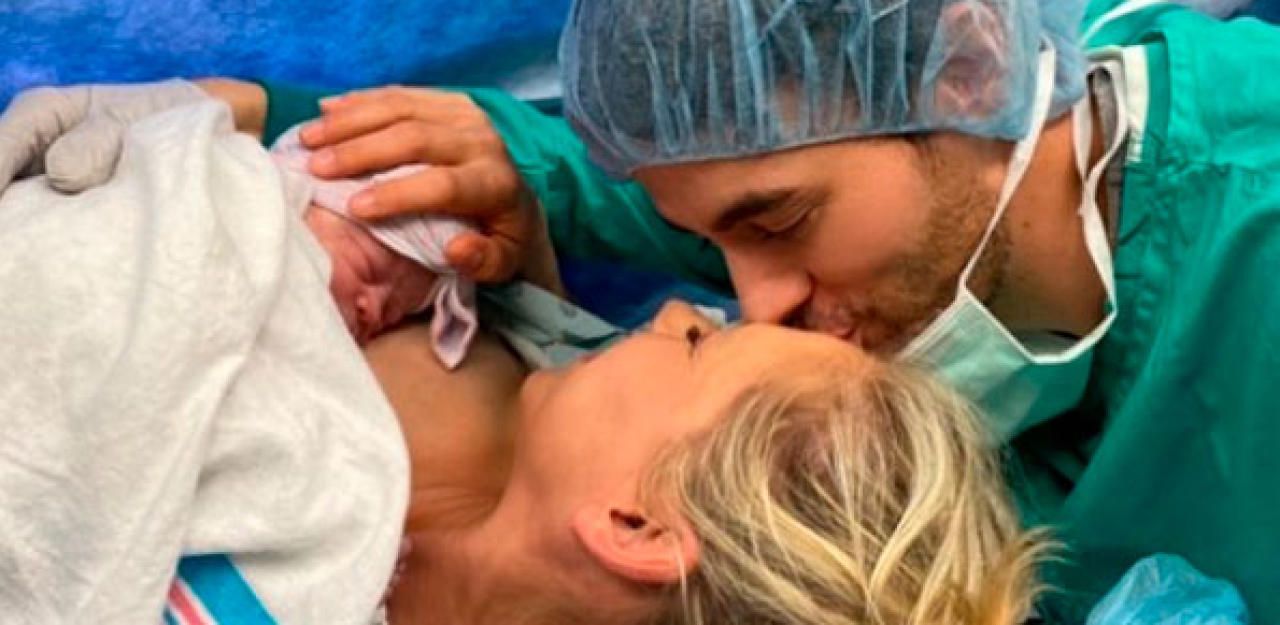 Heute.at - Iglesias und Kournikova zeigen ihre Tochter