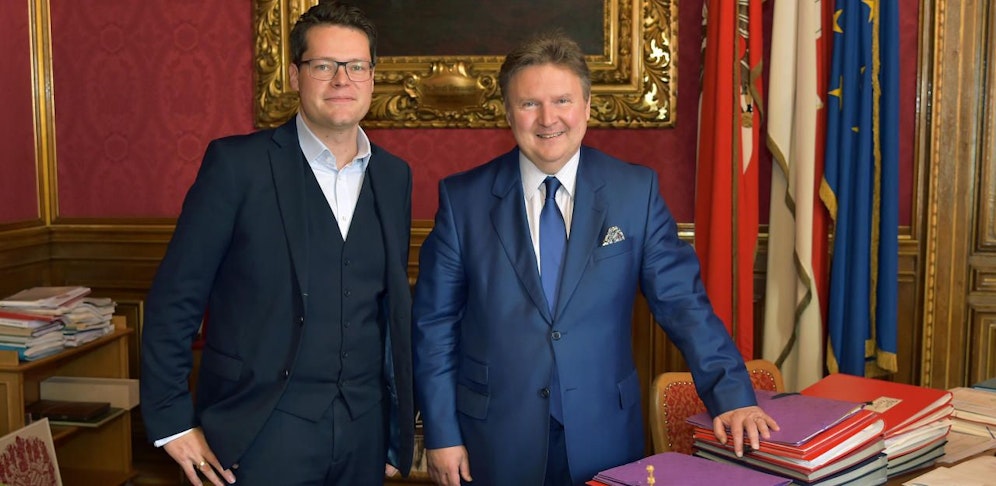 Stadtchef Ludwig (re.) und Stadtrat Czernohorszky präsentierten Maßnahmen gegen das Islam-Problem an Schulen.