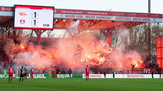 Der Pyro-Skandal der Leverkusen-Fans.