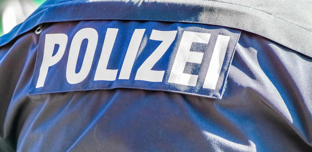 Angeblich entscheidet das Parteibuch, welcher Polizist Karriere macht.