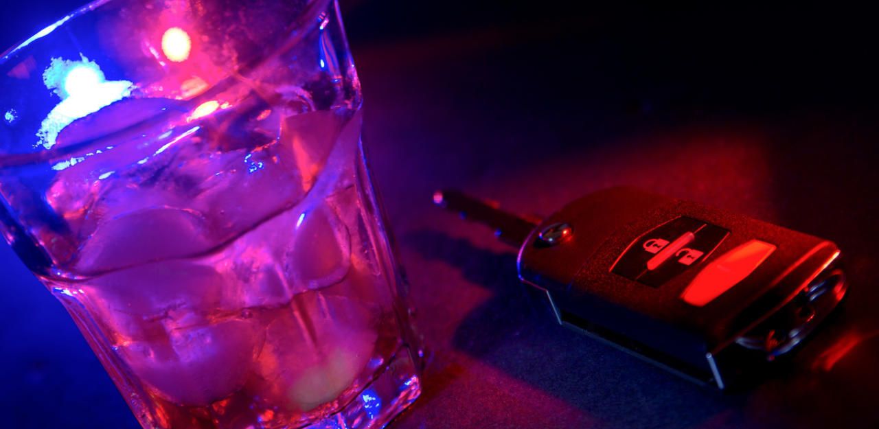 Der Alkolenker schlief mitten auf der Straße ein.