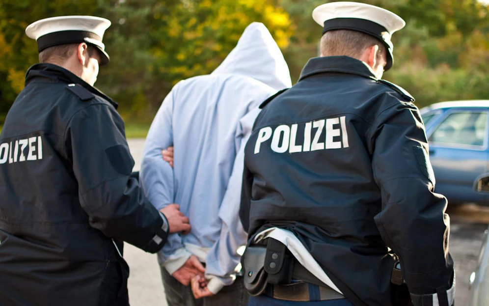 Der 19-Jährige ließ sich auch von der Polizei nicht zur Vernunft bringen. (Symbolbild)