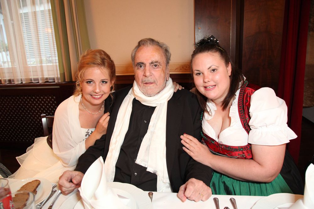 Heute.at - Schell-Tochter attackiert Witwe