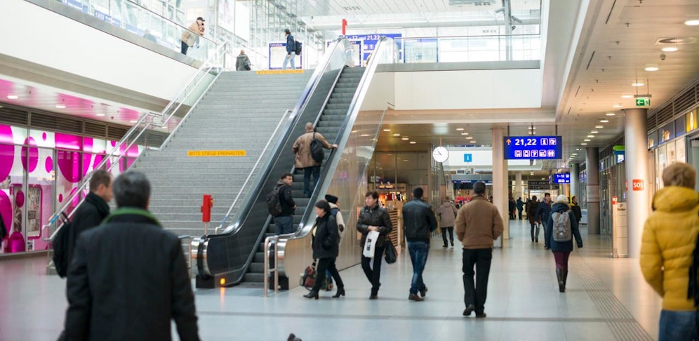 Der Bahnhof Linz von Innen.