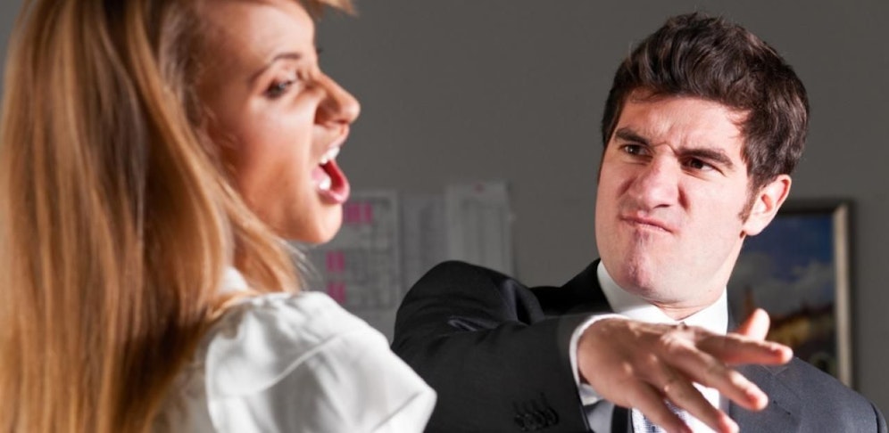 Der Ex-Freund versetzte der 30-Jährigen einen Schlag auf den Kopf.