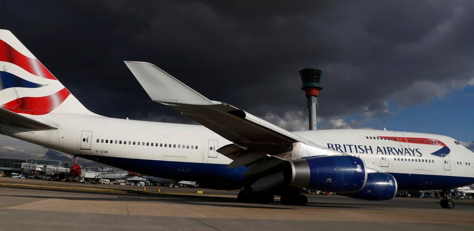 Eine British-Airways-Maschine am Flughafen London Heathrow (Smybolbild).