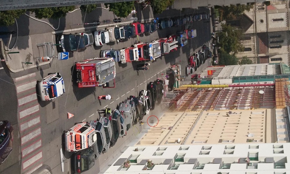 Kurz vor 13 Uhr drang Rauch aus einem Keller in der Wehlistraße.