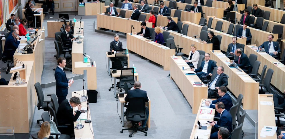 Symbolbild aus dem noch voll besetzen Nationalrat.