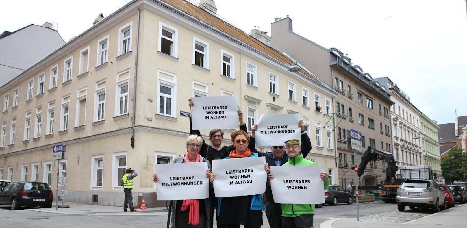 Grüner Protest (v.l.): B. Neuroth, M. Schneider, U. Machold, G. Schwarz und M. Itzinger. 