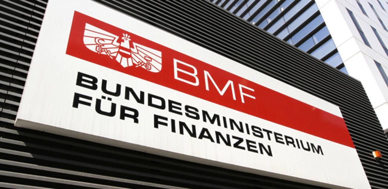 Heute.at - 40 Finanzämter schließen sich zu einem zusammen