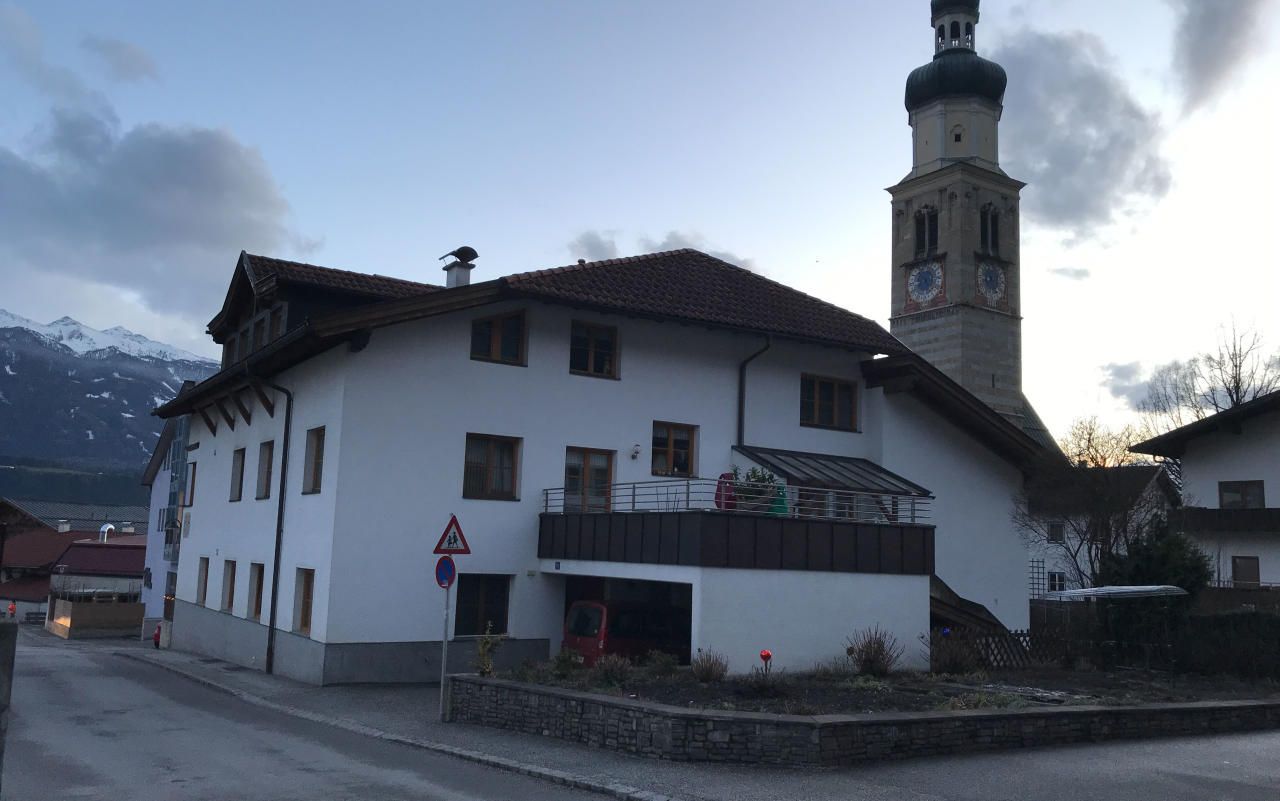 Heute.at - Mann wollte Frau im Rollstuhl erdrosseln