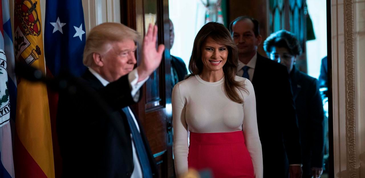 Heute.at - Melania Trump erregt mit Busenblitzer